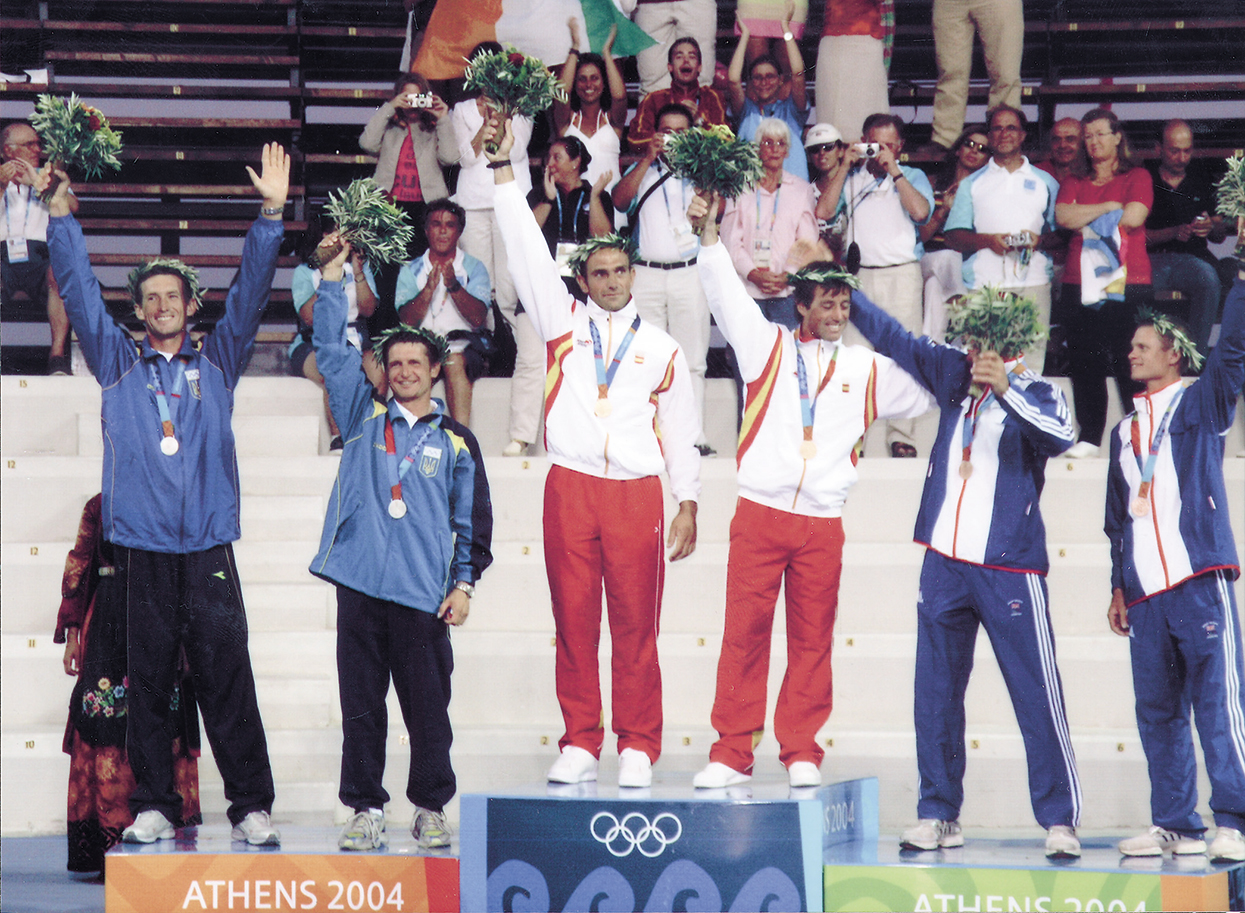 Экипаж Лука/Леончук - серебрянные призеры Олимпиады 2004 года в классе 49er